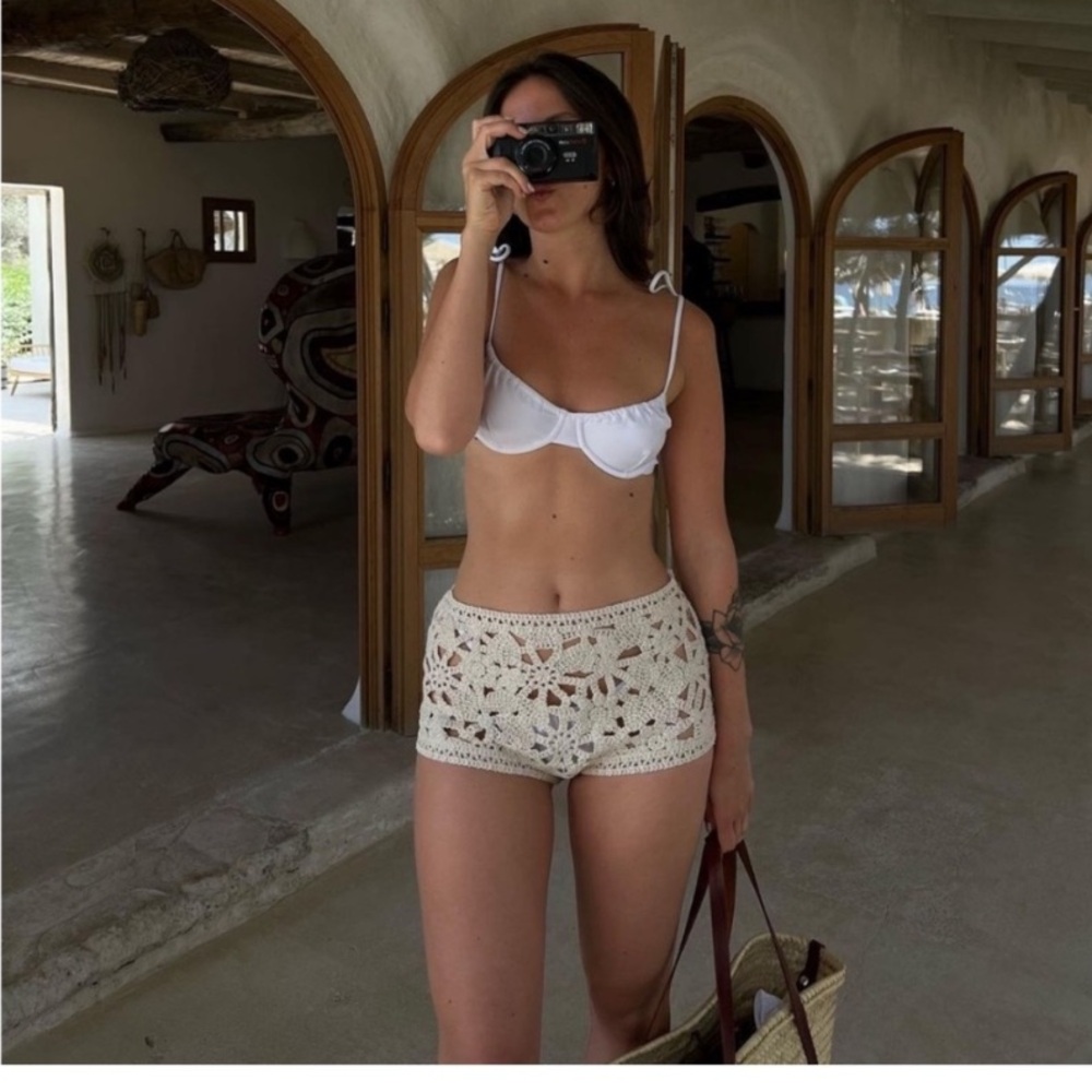Zara Ecru Crochet Shorts - Picture 11 of 16